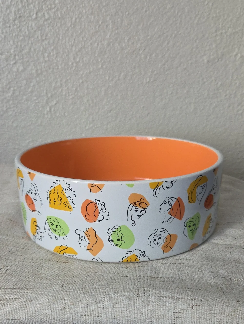 Disney Princesses Ceramic Non-Skid Dog Bowl 8 Cups